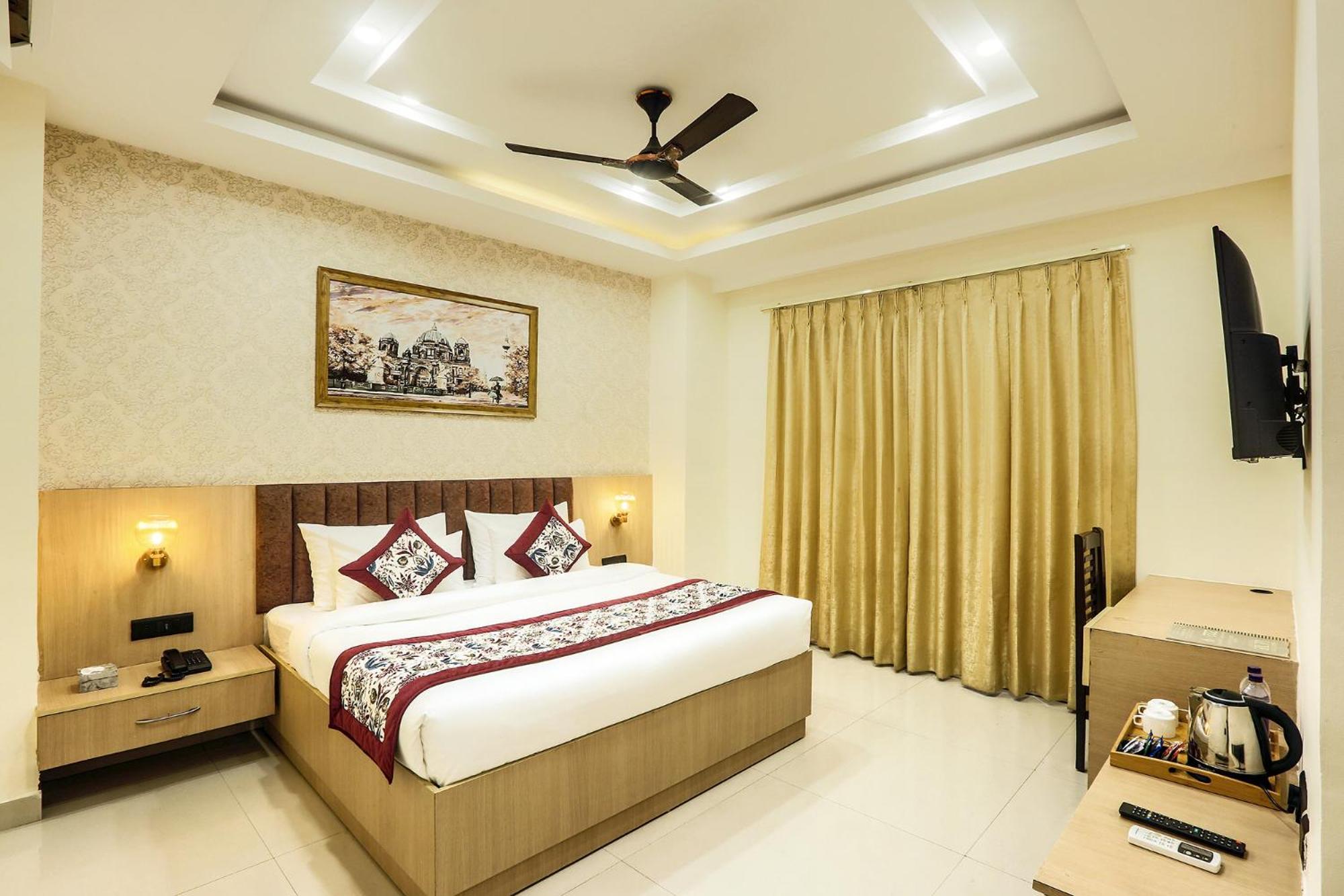Hotel Green Lotus Luxe Gurgaon Exterior foto